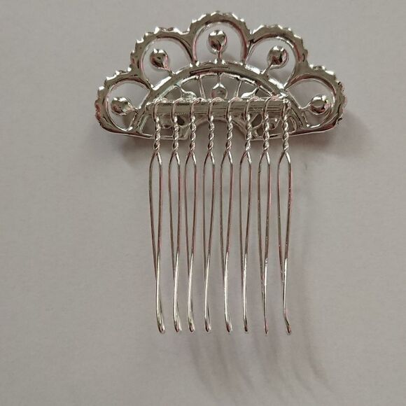 Fan Shaped Comb with crystals and pearls - Picture 5 of 7